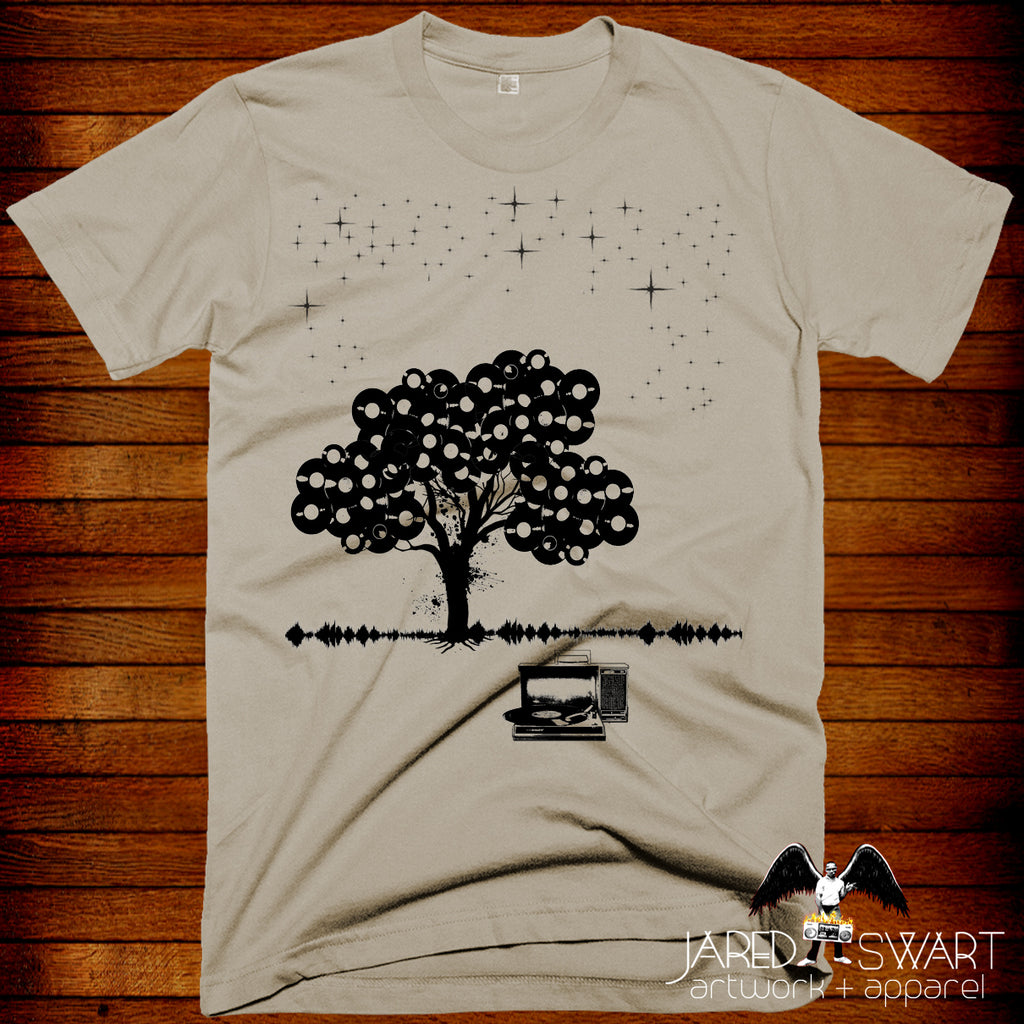 Record collector t-shirt The Vinyl Tree by Jared swart